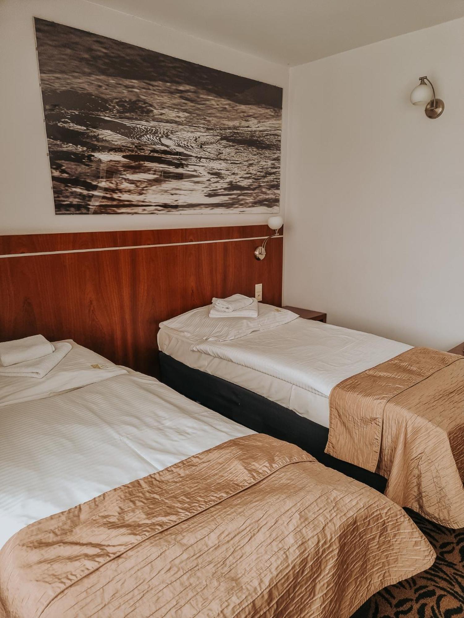 Hotel Azyl Katy Wroclawskie